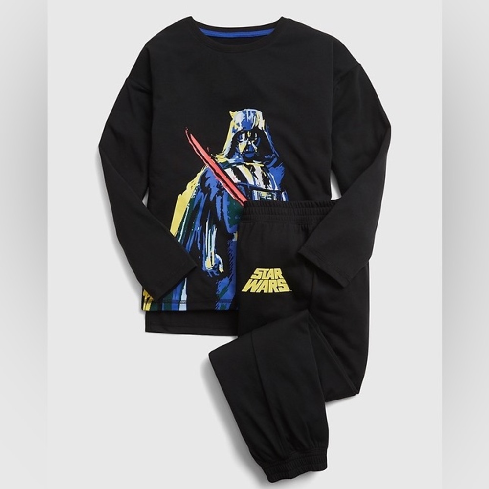 GapKids Star Wars Darth Vader PJ Set size 4